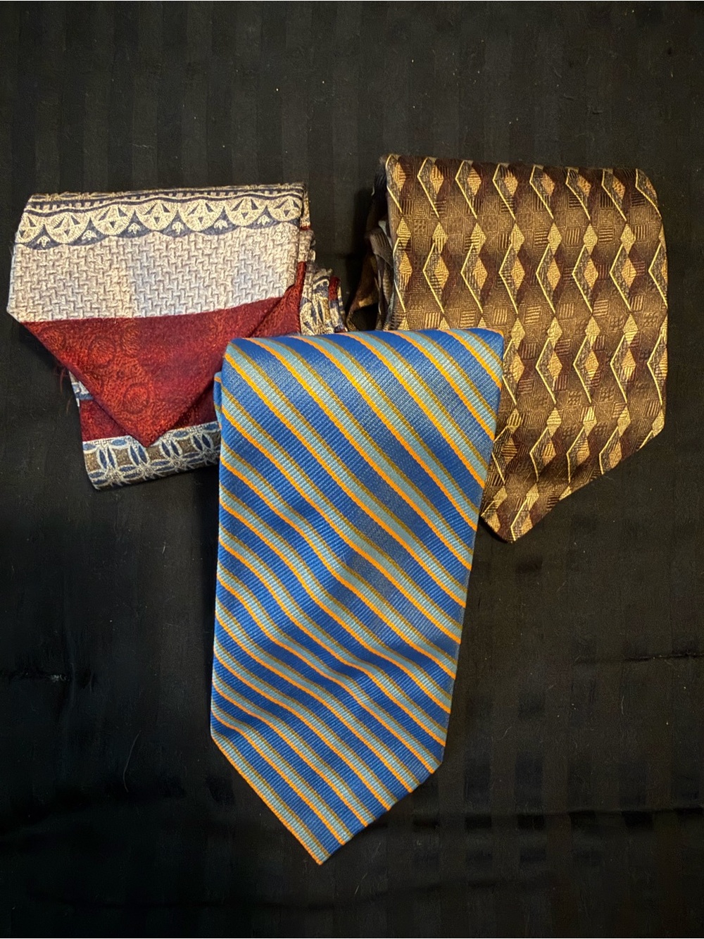 Classic Blue & Gold Striped Men's Tie - Unbranded